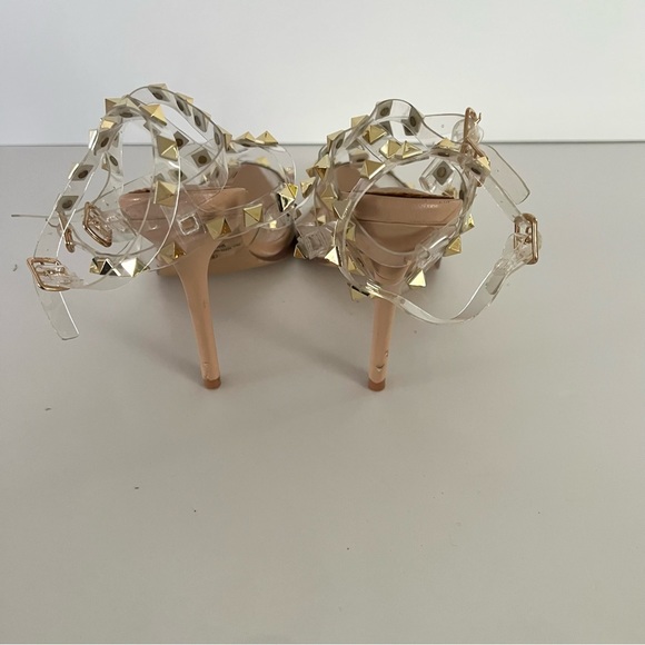 FASHION NOVA Clearly A Stud Pump Shoes Sz 61/2 - Picture 5 of 6